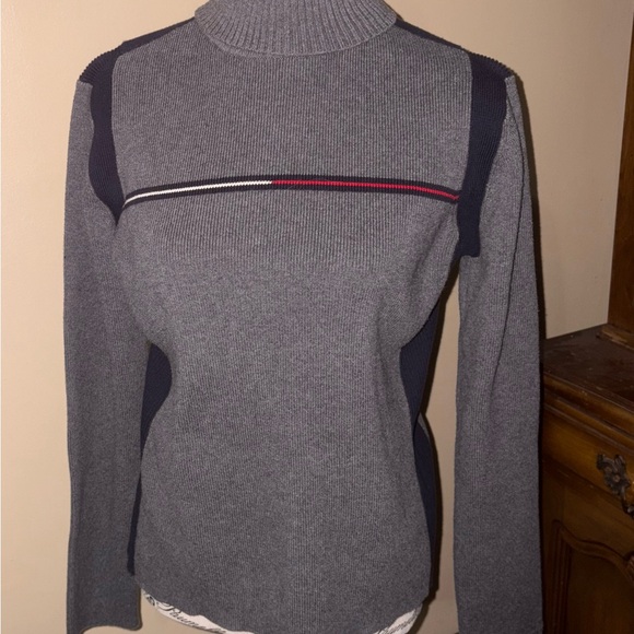Gray Tommy Hilfiger Women's Sweater - Picture 2 of 7